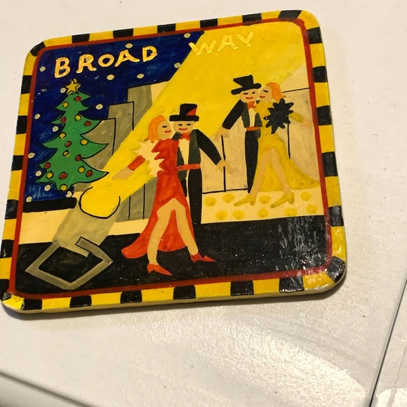 Vintage Bloomingdale's Drink Coasters (6) NYC Christmas Scenes In Lacquer Box - Picture 7 of 14